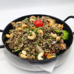Quinoa-Gemüsepfanne mit Cashewkernen A